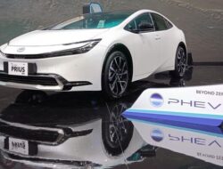 1 Untuk 4 SPK Toyota Di GIIAS 2024 adalah Kendaraan Pribadi Hybrid