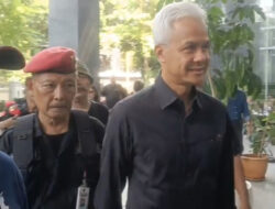 Ganjar Kembali Hadiri Sidang Hasto: Tetap Semangat, Tidak Kendor